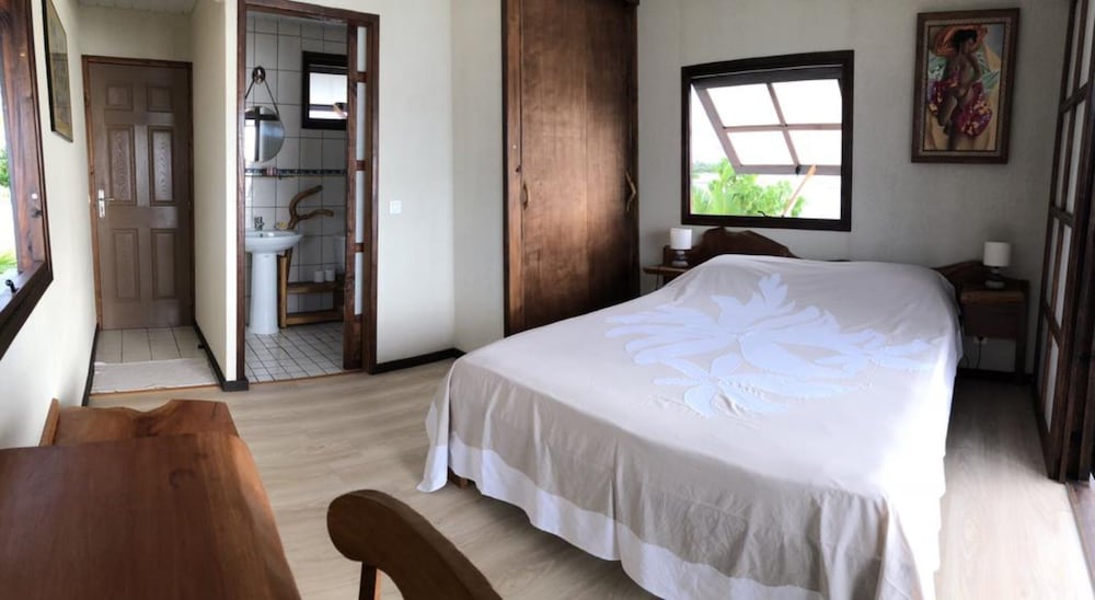 Bungalow, Sea View photo 3