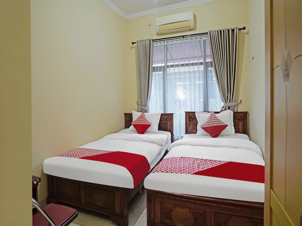 Standard Twin Room, 2 Twin Beds photo 2