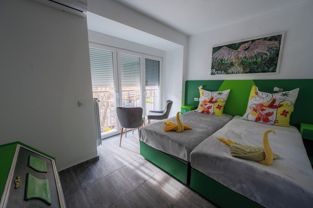 Standard Triple Room (PHENIX) photo 1