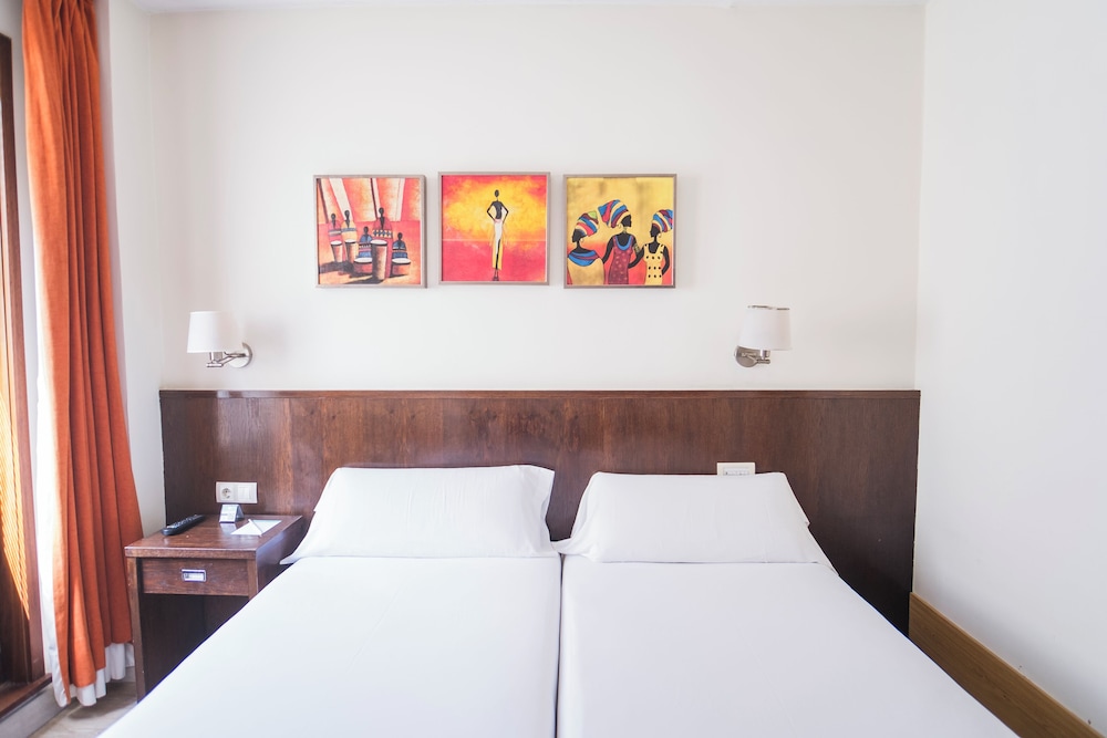 Standard Double Room photo 3