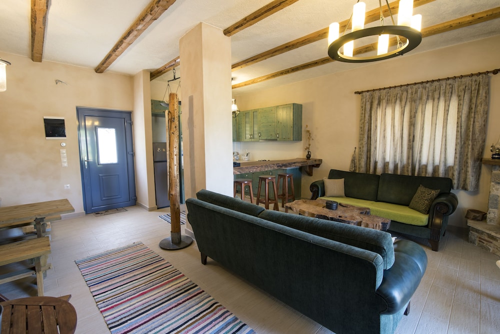 Gallery Villa photo 3