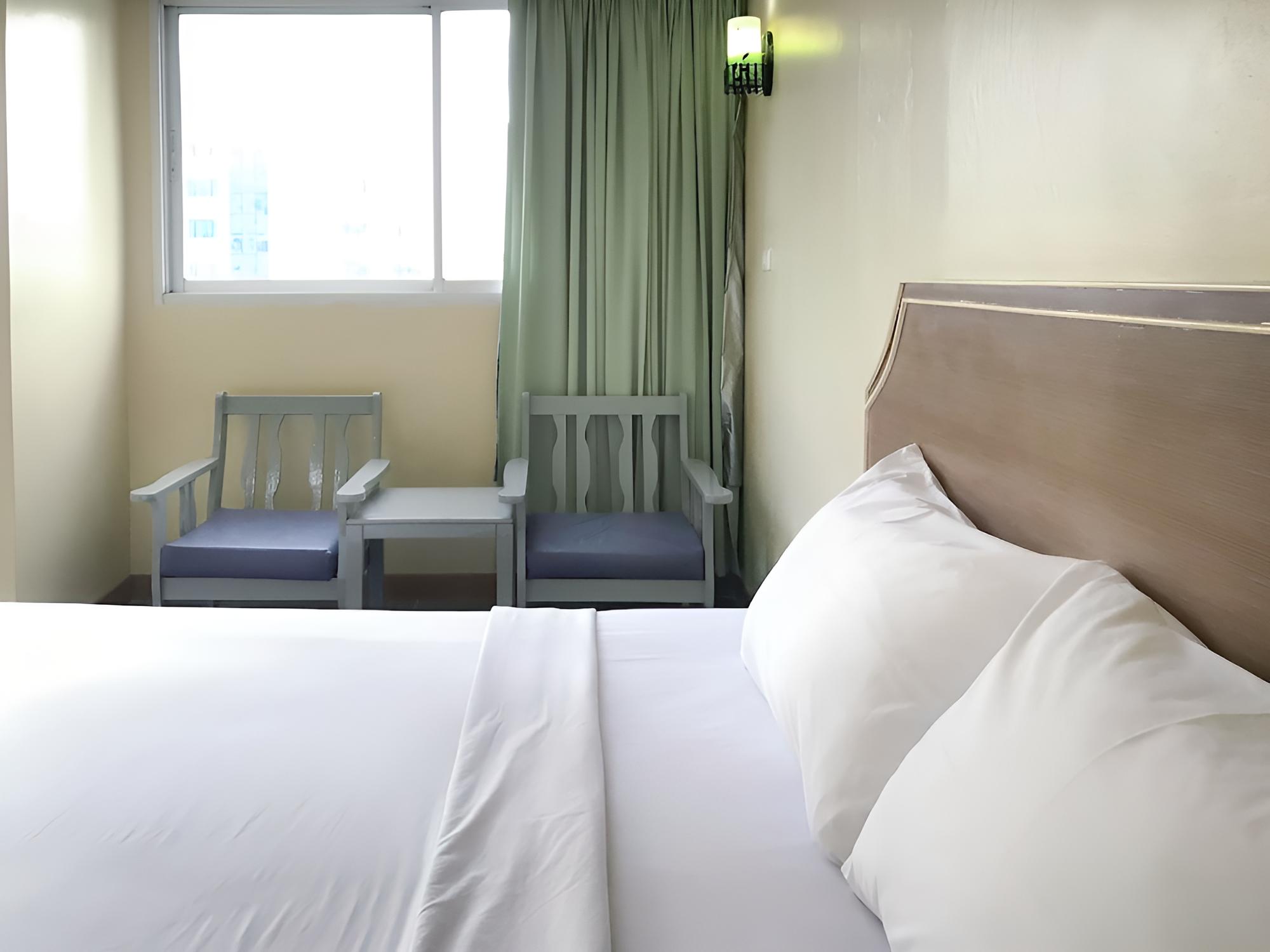 Standard Room photo 2