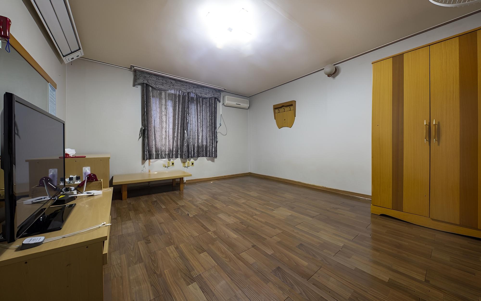 Room (Ondol) - Photo 1