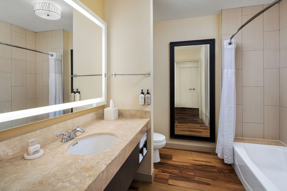 Junior Suite, Balcony, Lake View - Photo 4