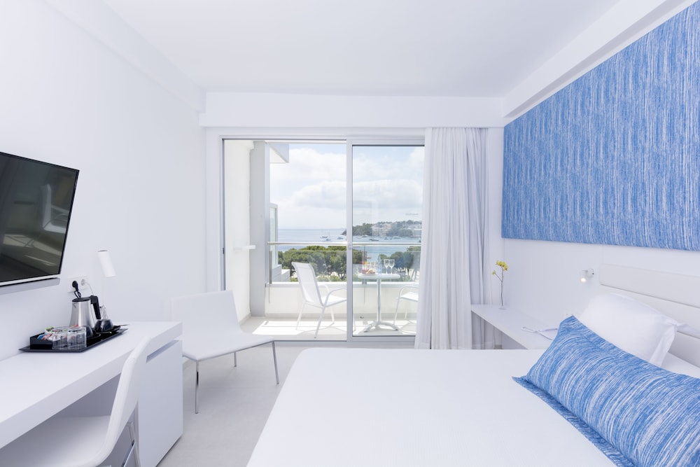 Comfort Room, Partial Sea View (Mare or Panoramic Building)