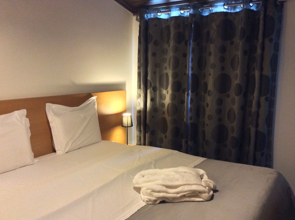Standard Double Room - Photo 16