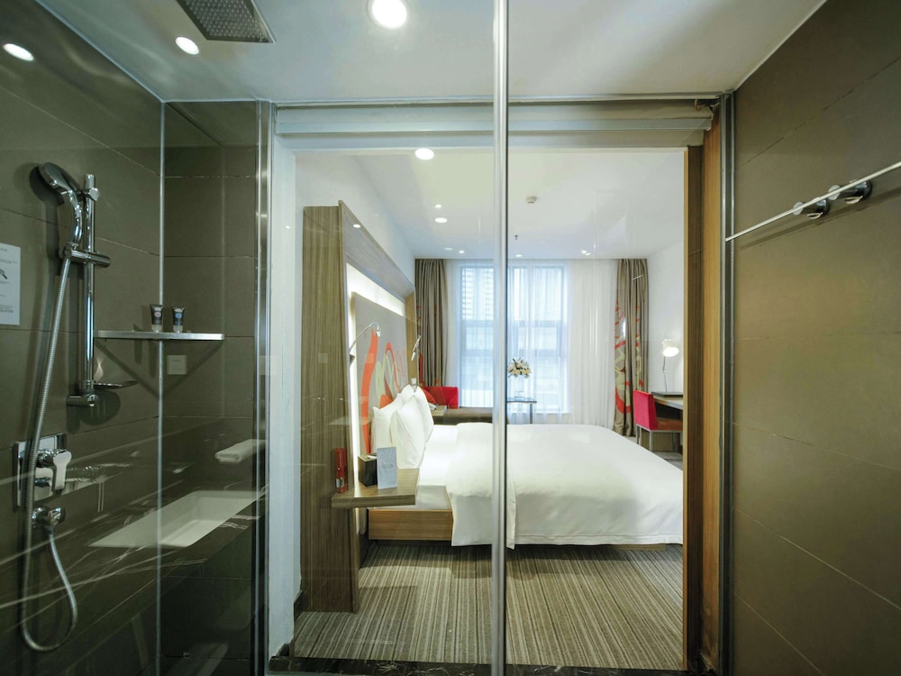 Superior Room - King photo 2
