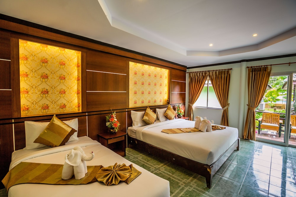 Deluxe Triple Room photo 3