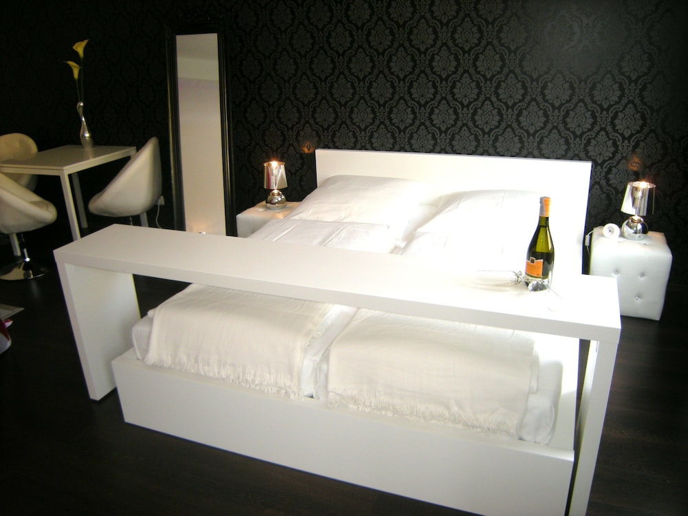 Standard Apartment, Kitchenette photo 1