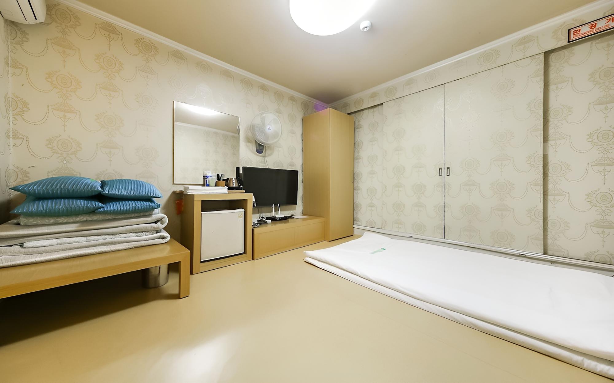 Room (Ondol) - Photo 1