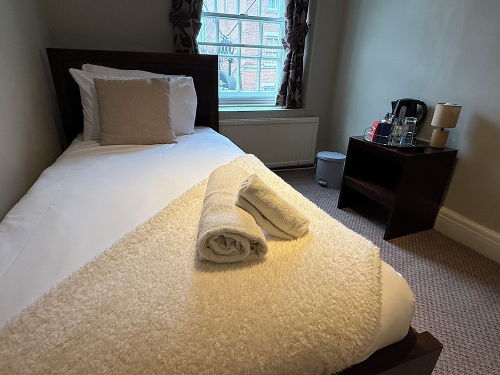 Standard Single Room, Private Bathroom