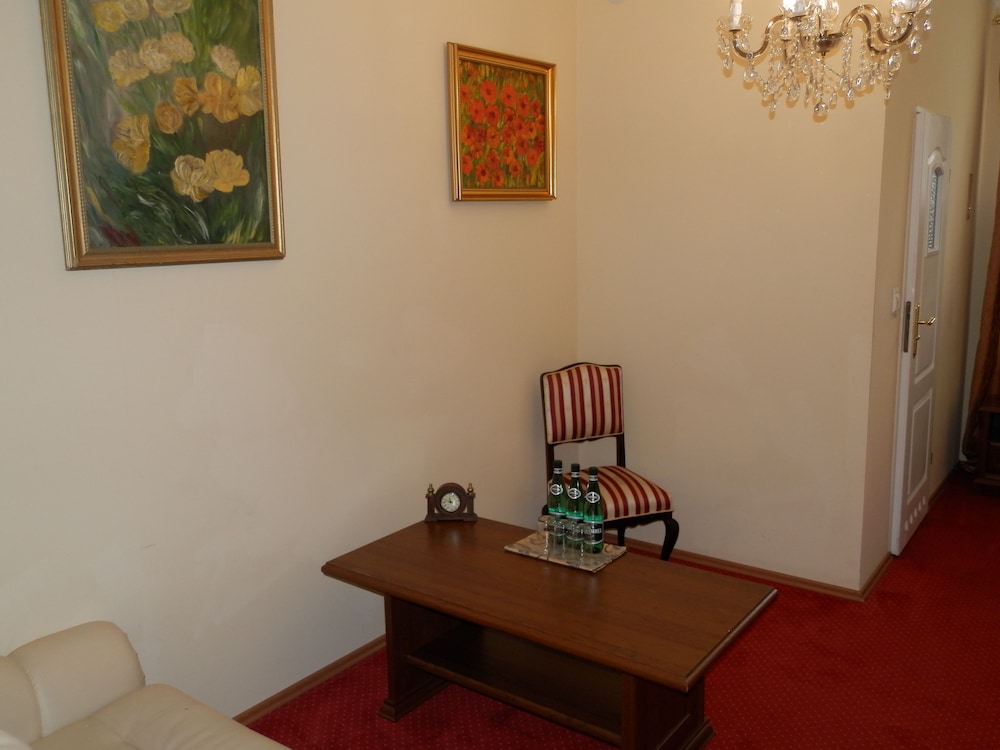 Triple Room (Number 211) photo 3