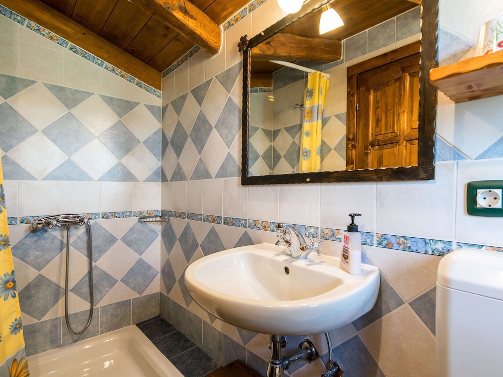 Villa photo 3
