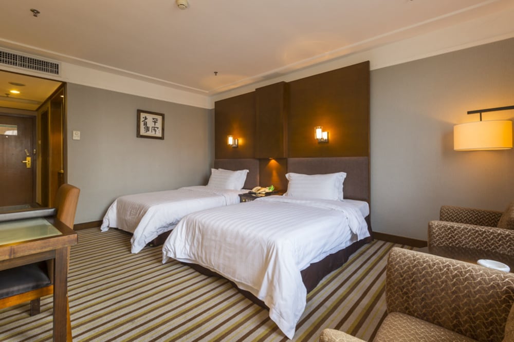 Superior Twin Room - Photo 2