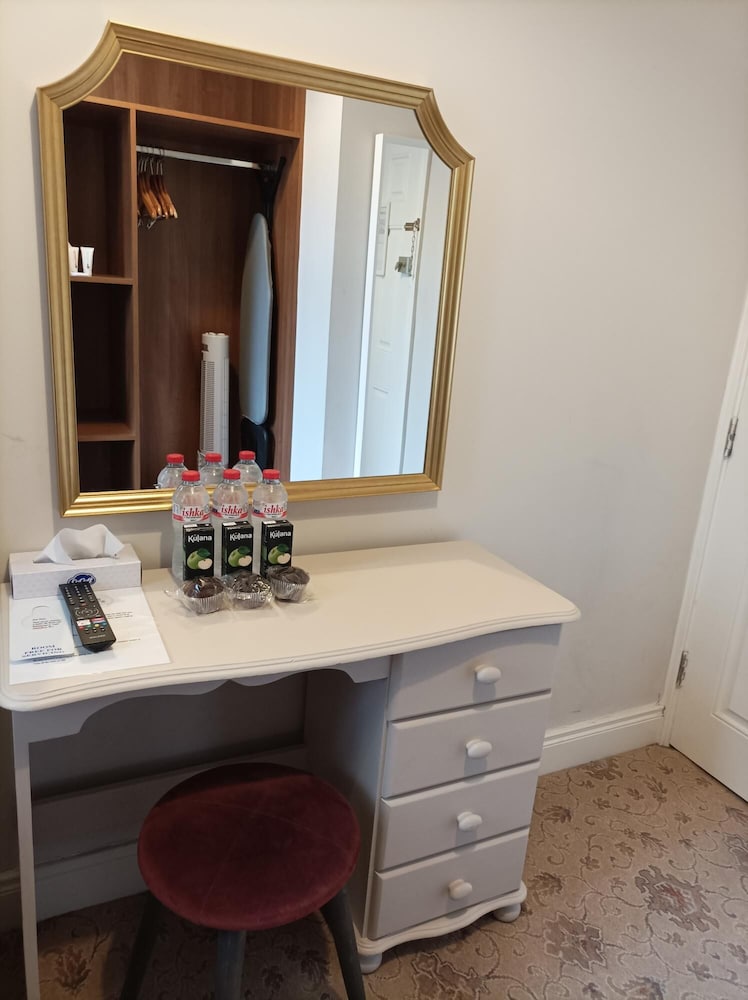 Standard Triple Room photo 3