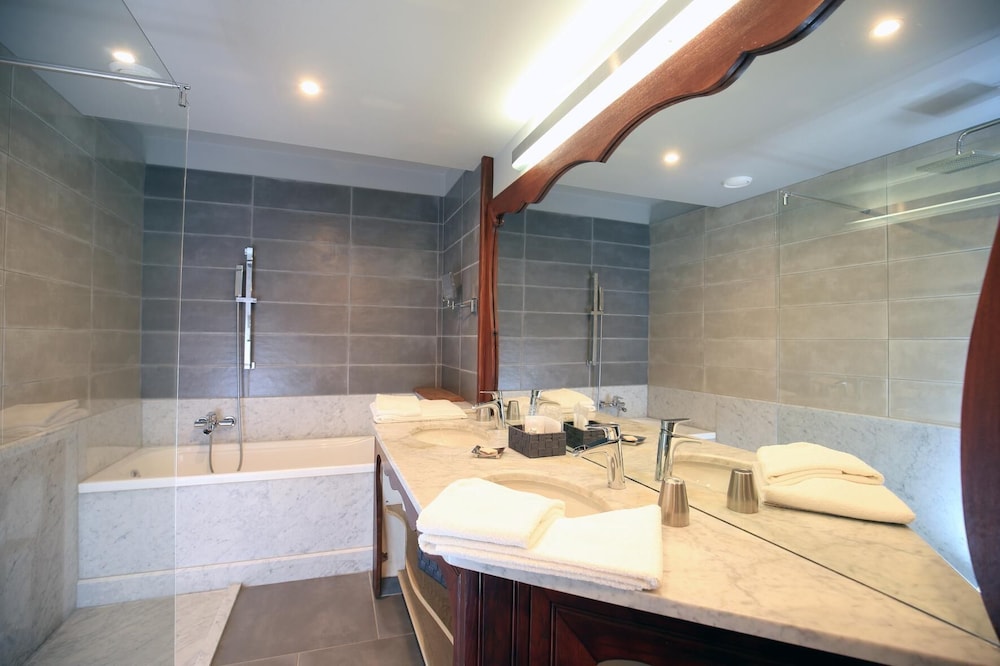 Luxury Double Room, Ensuite (Marquis) photo 2