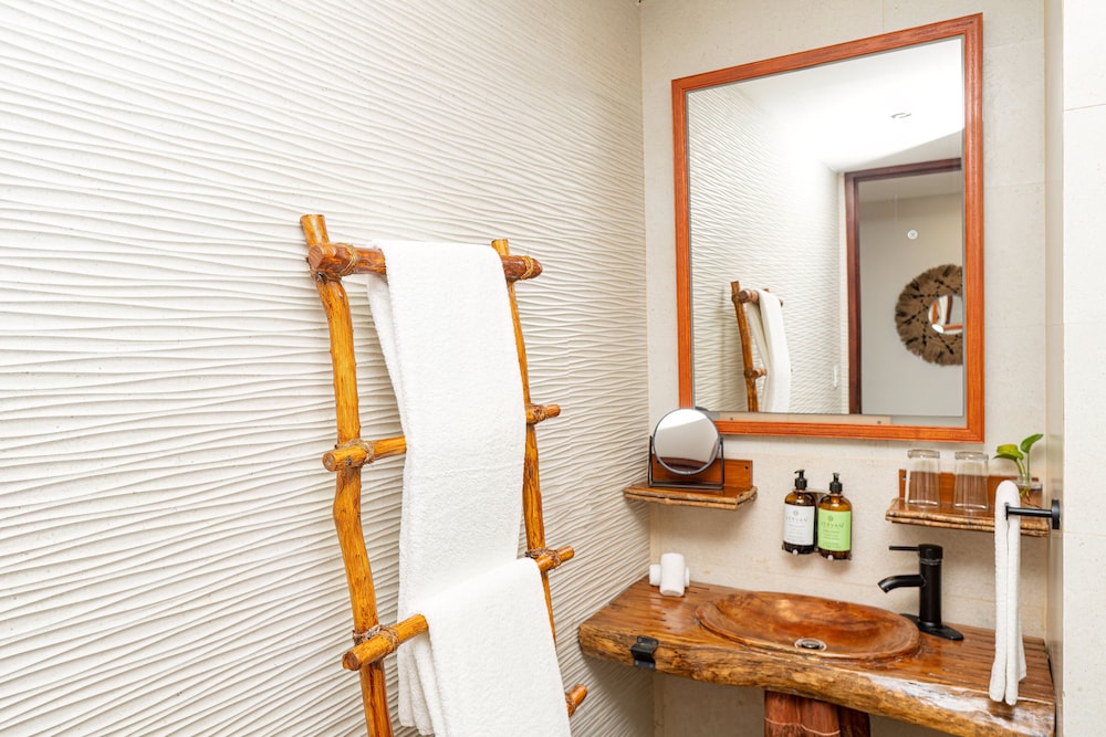 Luxury Room, Pool Access