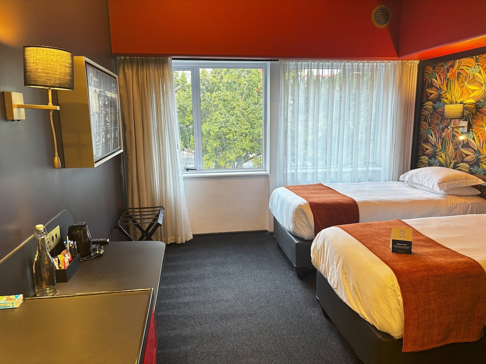 Standard Twin Room - Photo 1