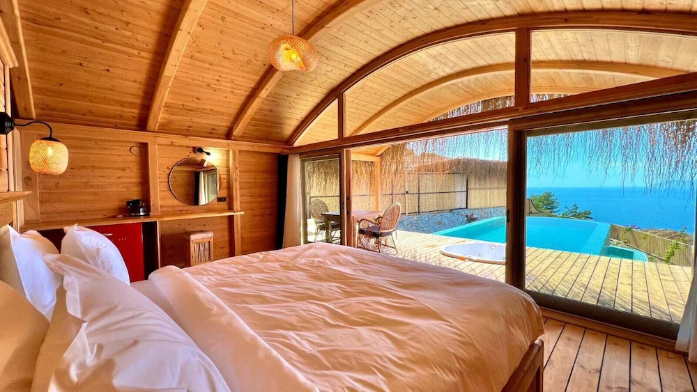 Limon ( Private Pool and Jacuzzi )