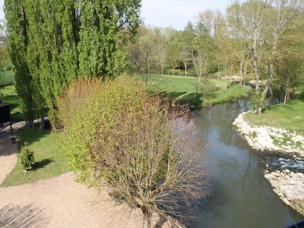 Superior Triple Room, Private Bathroom, River View (Chambre Bourgueil) photo 2