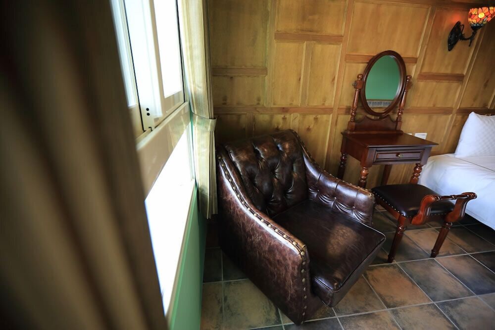 Classic Double Room, Non Smoking (211,212,213) - Photo 10