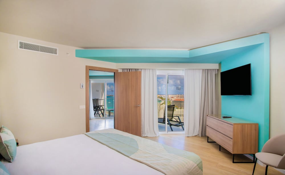 Suite, Oceanfront (Elite Club | E) - Photo 1
