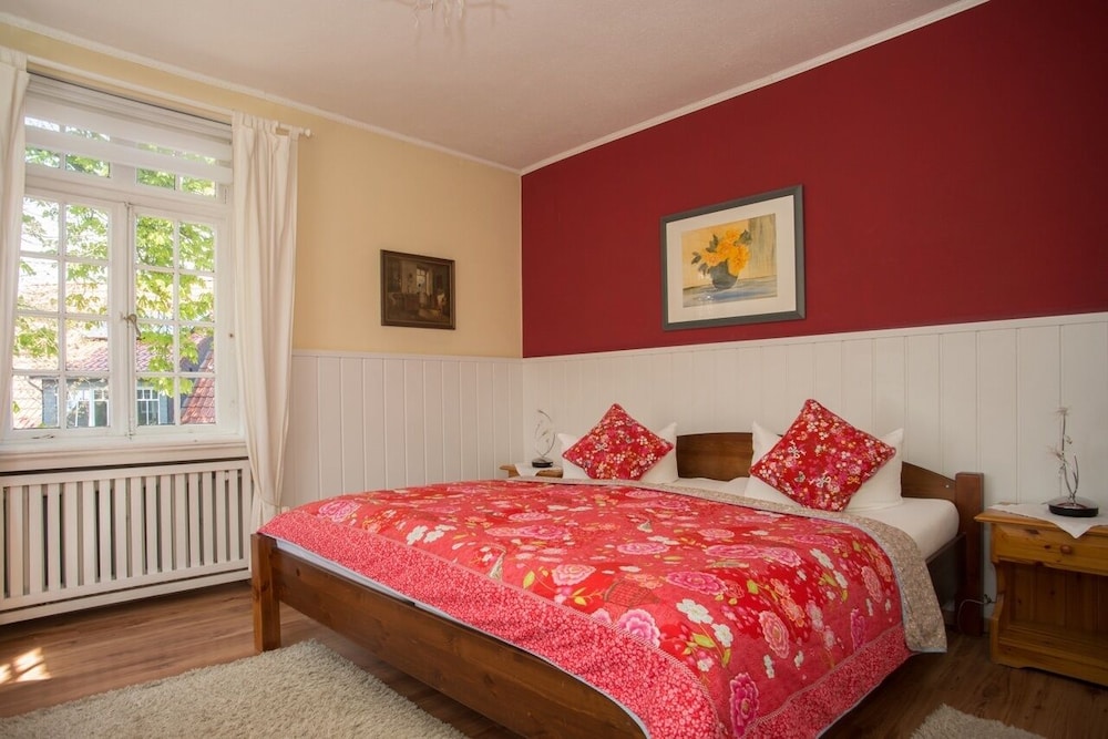 Basic Double Room photo 3