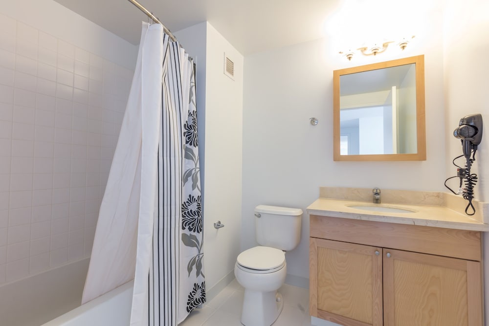 Luxury Penthouse, 2 Bedrooms photo 3