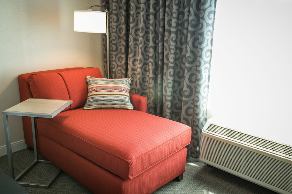 Room, 1 King Bed, Accessible, Non Smoking (w/ bathtub) - Photo 2
