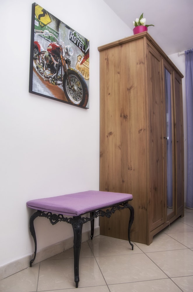 Double Room, Private Bathroom, Ground Floor (Not In Room) photo 2