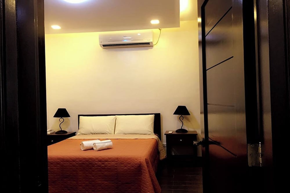 Condo Suites Queen photo 2