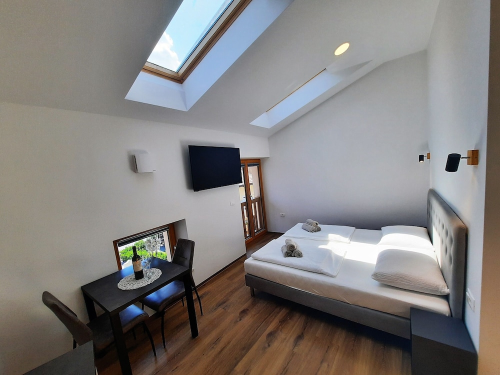 Luxury Studio Suite photo 2