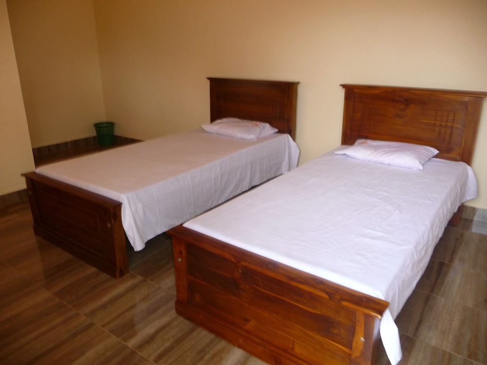 Basic Triple Room photo 1
