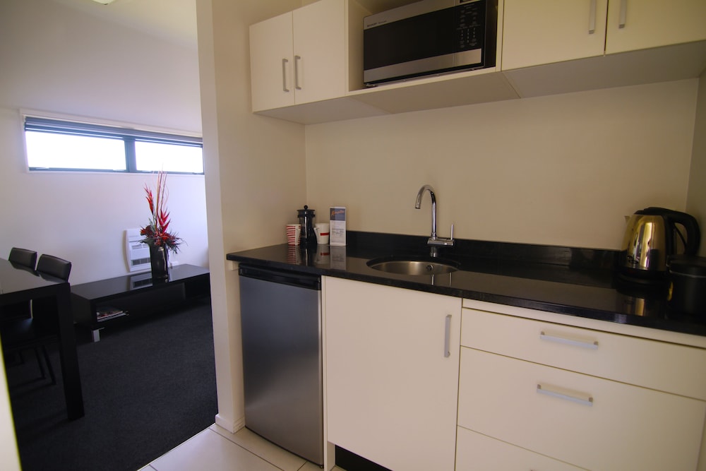 Economy Suite, 2 Bedrooms - Photo 5