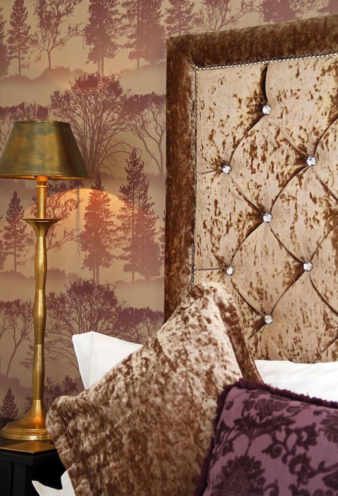 Classic Double Room, Ensuite - Photo 7