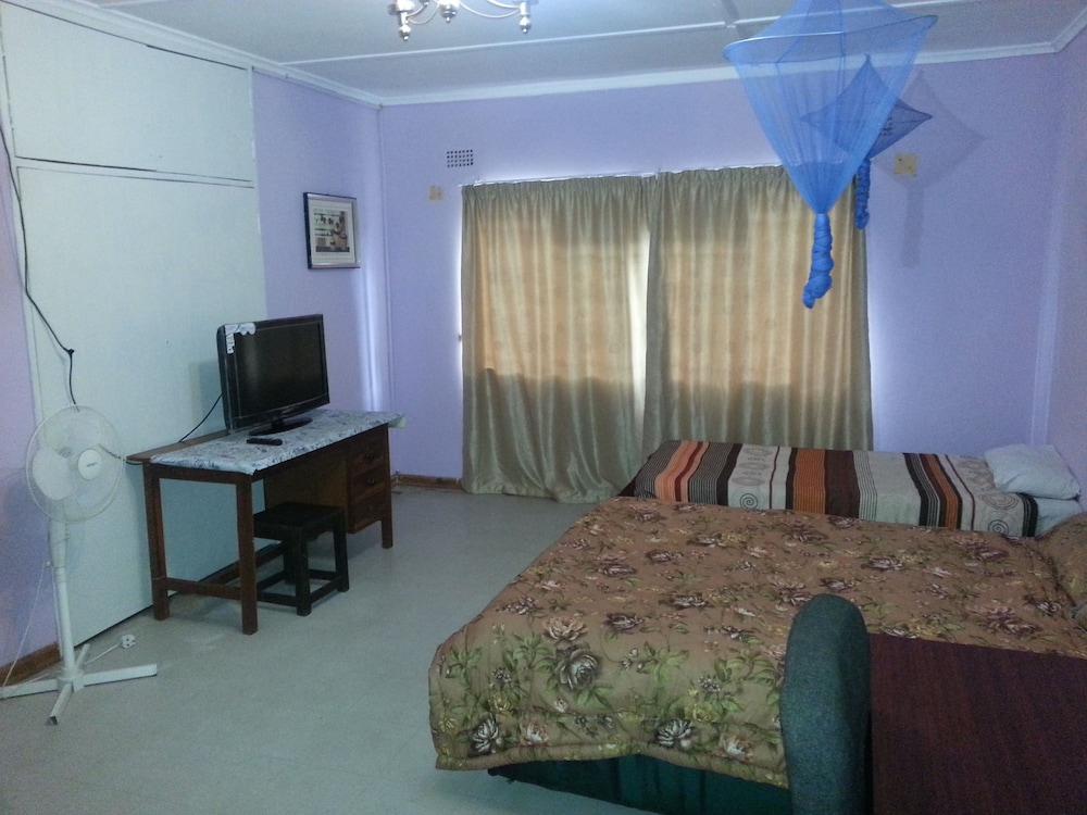 Triple Room, Private Bathroom photo 1