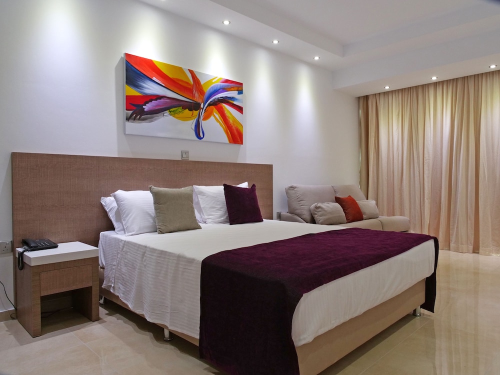 Family Room, Sea View photo 2