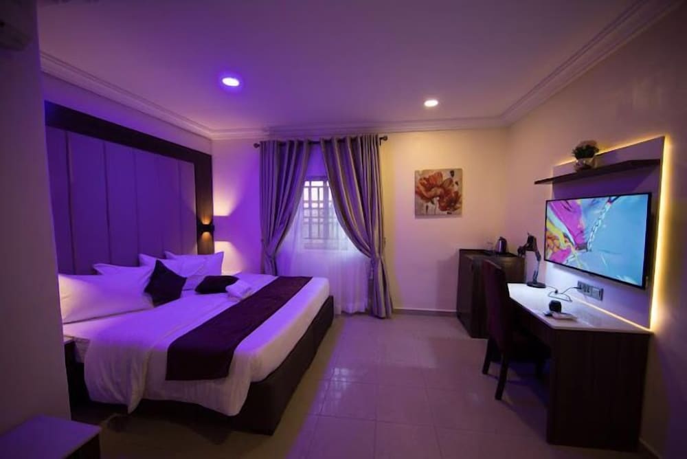 Economy Apartment, Balcony, City View