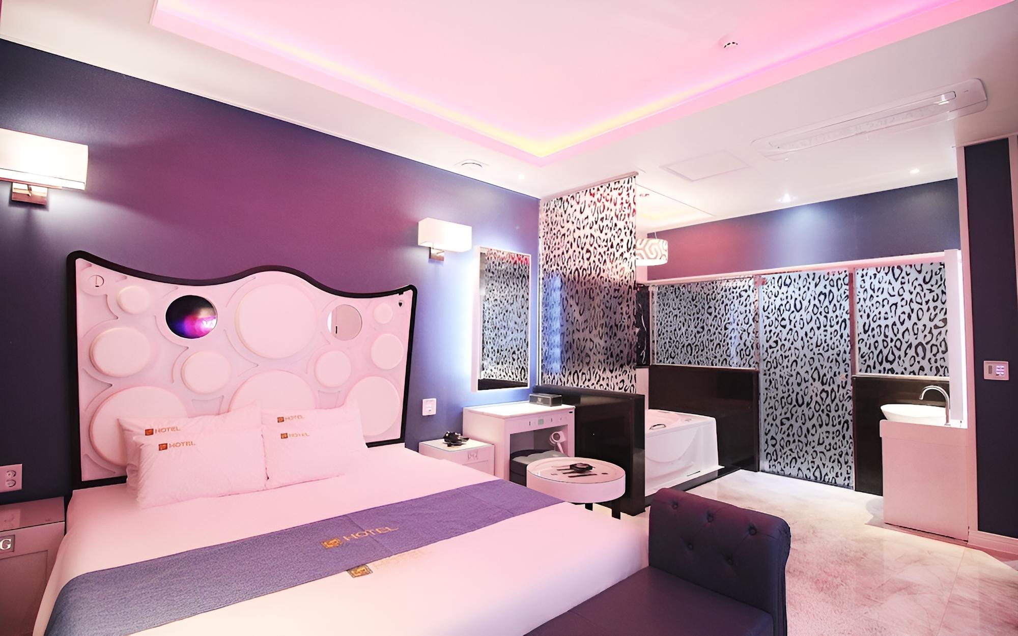 Room (1 room 1 parking (Premium B)) - Photo 8