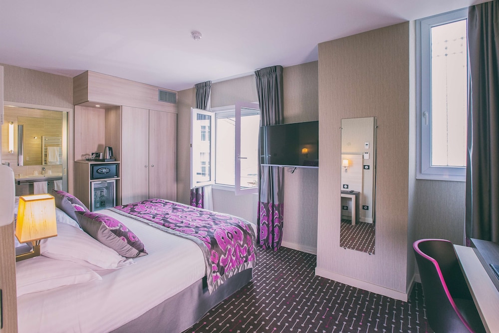 Superior King Room or Twin Room