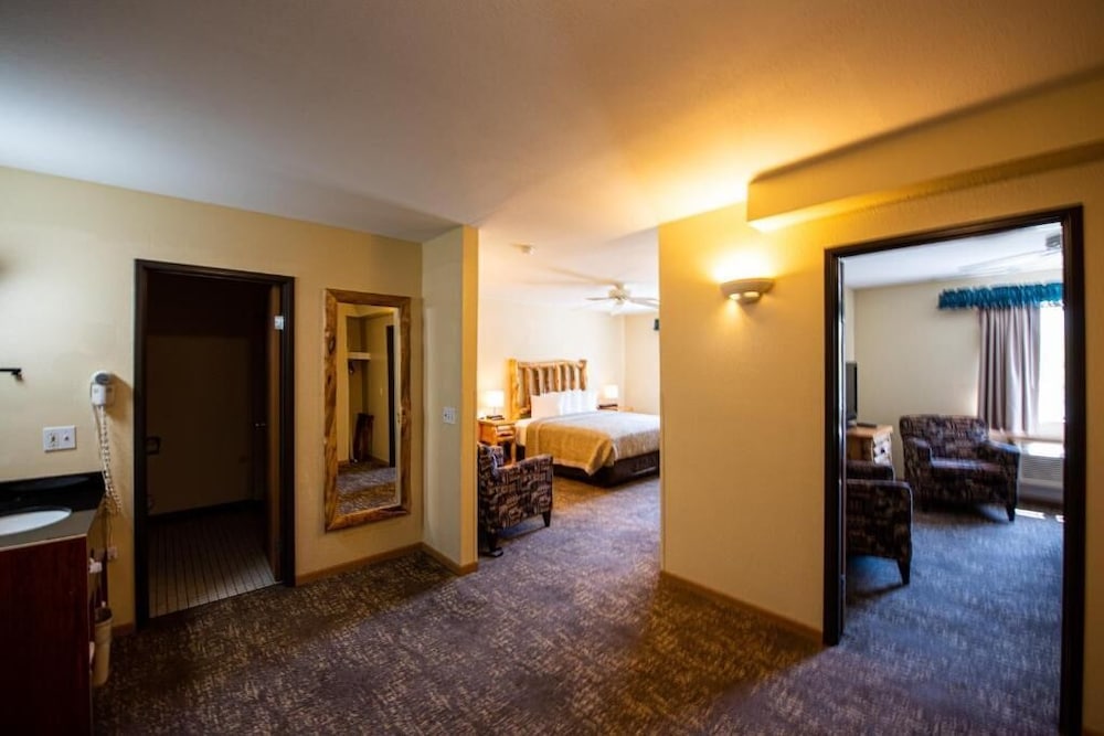Suite, 2 Bedrooms, Non Smoking (Courtside)