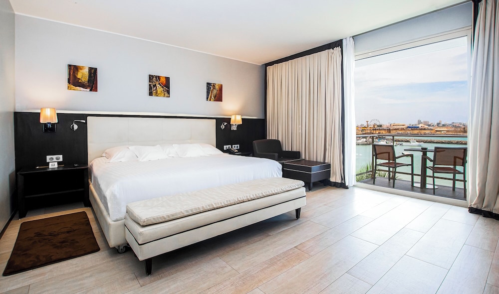 Prestige Room - Photo 2