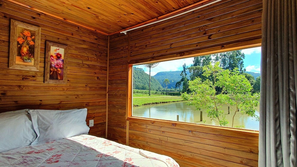 Luxury Cabin, Lake View photo 1