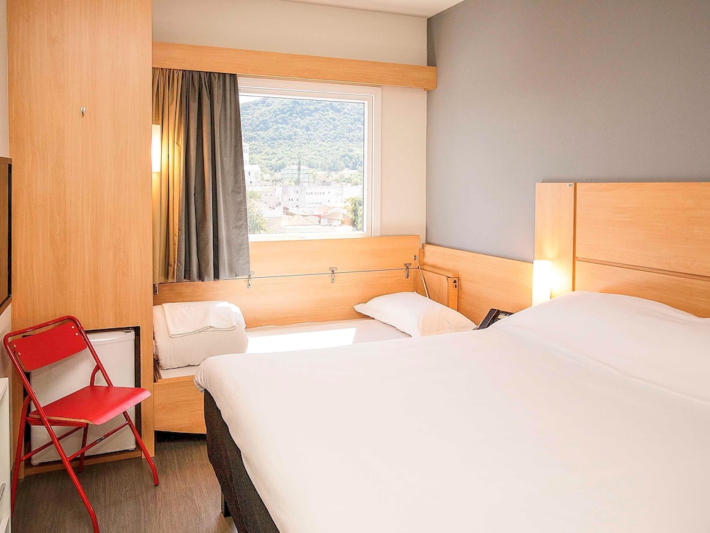 Standard Room, Multiple Beds photo 1