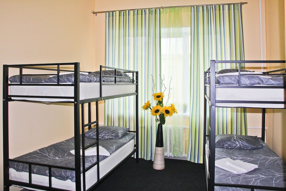 Shared Dormitory, Women only (8 People) photo 3