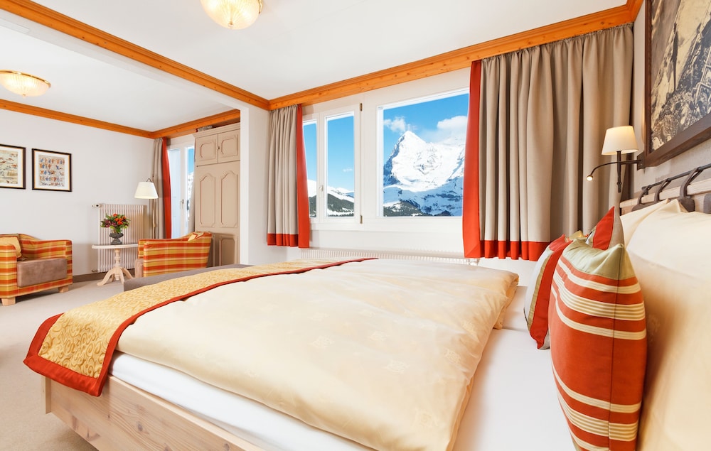Double room with Eiger mountain view