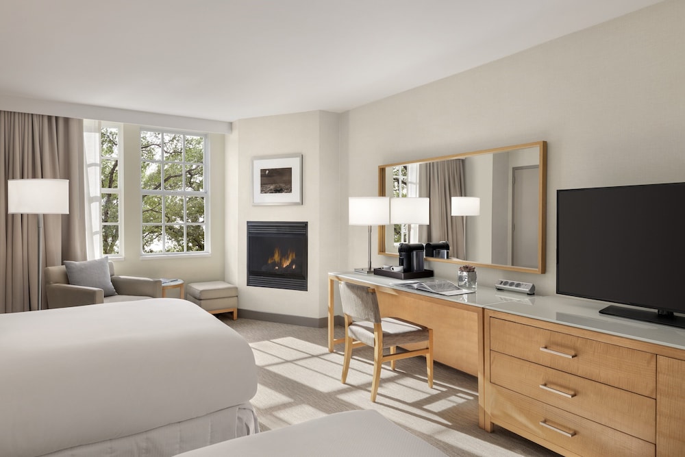 Premium Room, 2 Double Beds, Fireplace - Photo 2