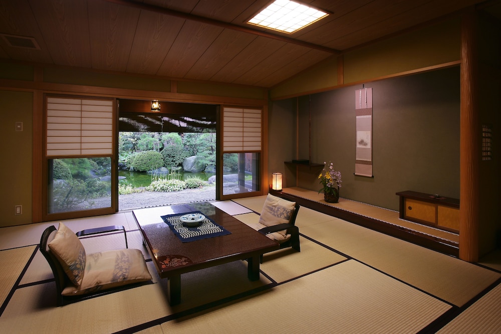 Superior Room, Hot Tub (Annex Building) photo 2
