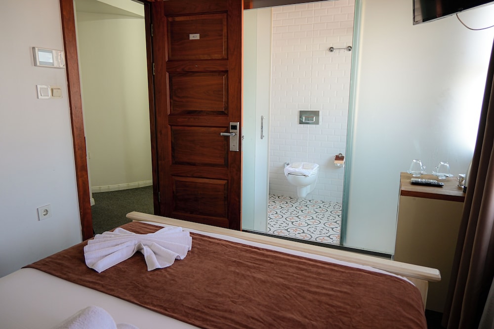 Standard Double Room, Lanai photo 2