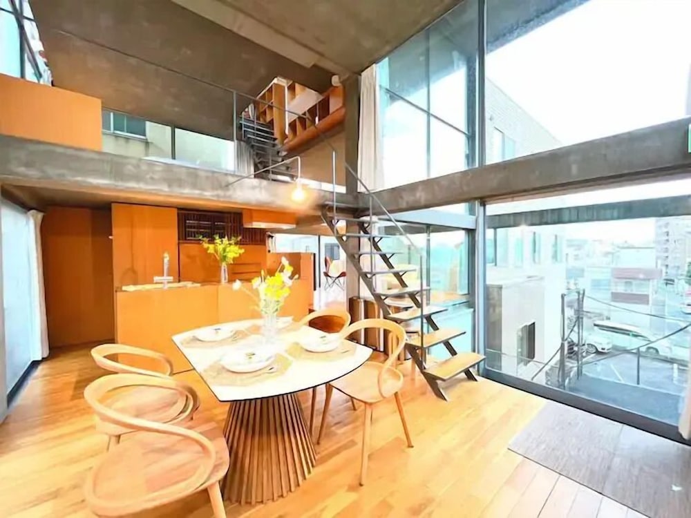 Apartment photo 1